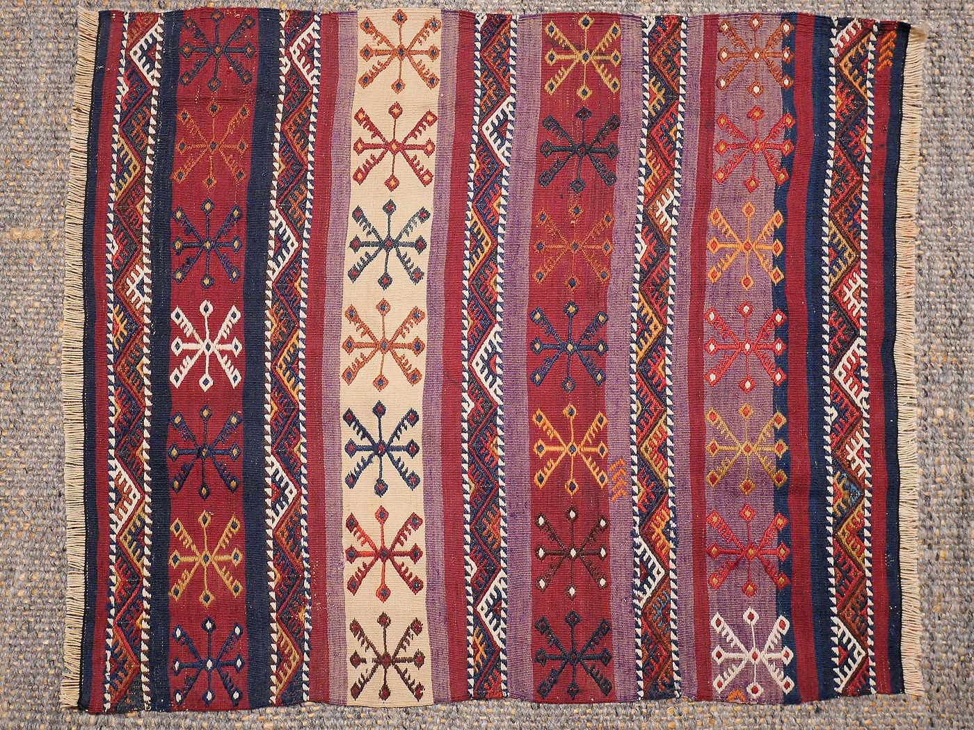 Antique Cicim 70x82cm