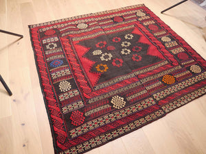 Sofreh Kilim 120 x 112 cm