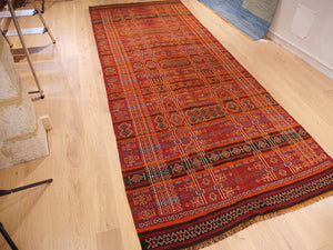 Belouch 135x327cm