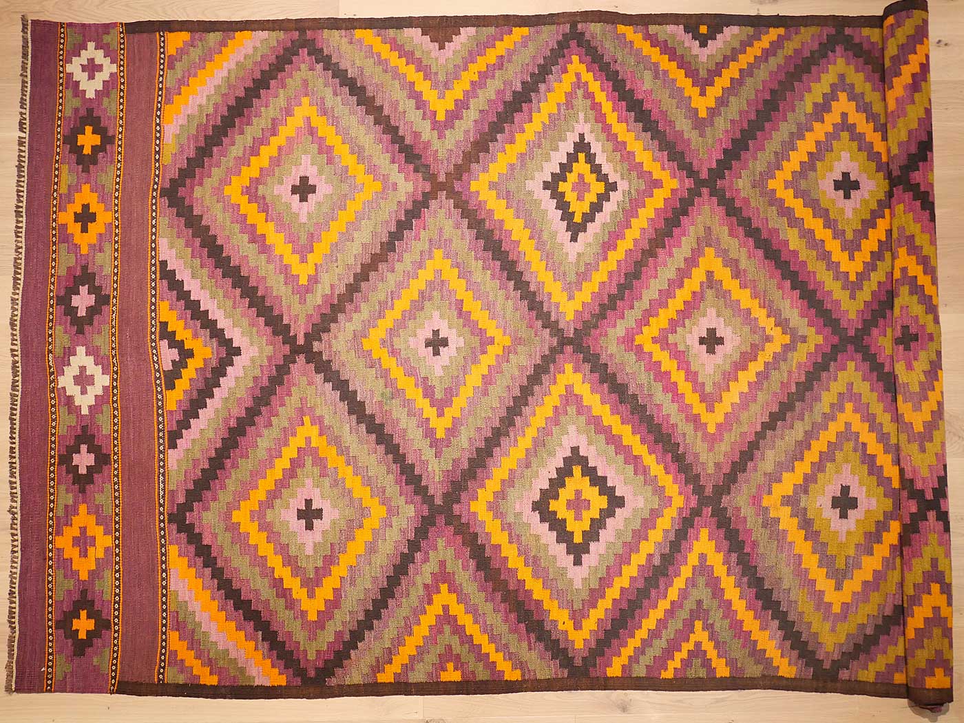 Vintage Afghan 182 x 381 cm