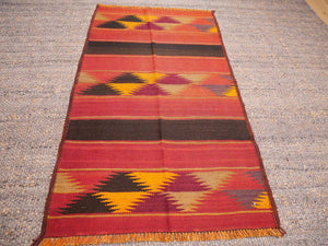 Vintage Kilim 68x116cm