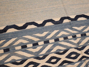 Nomad Kilim 122 x 167 cm