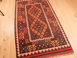 Maimana Kilim