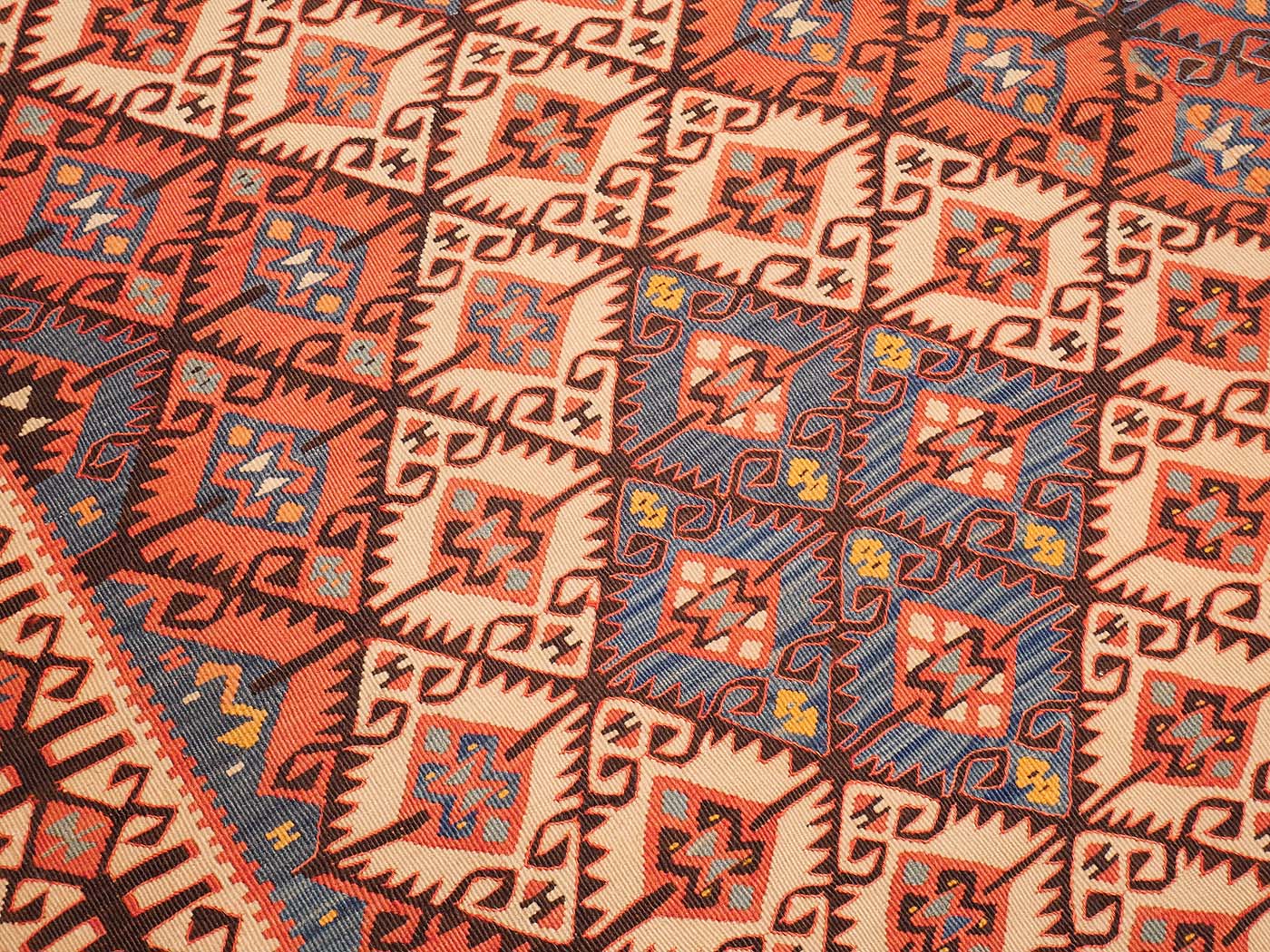 Van Hakari 163x243cm