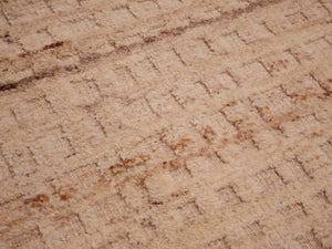 High and Low beige 124x185cm