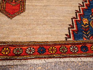 Bakshaish 125x126cm