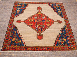 Bakshaish 125x126cm